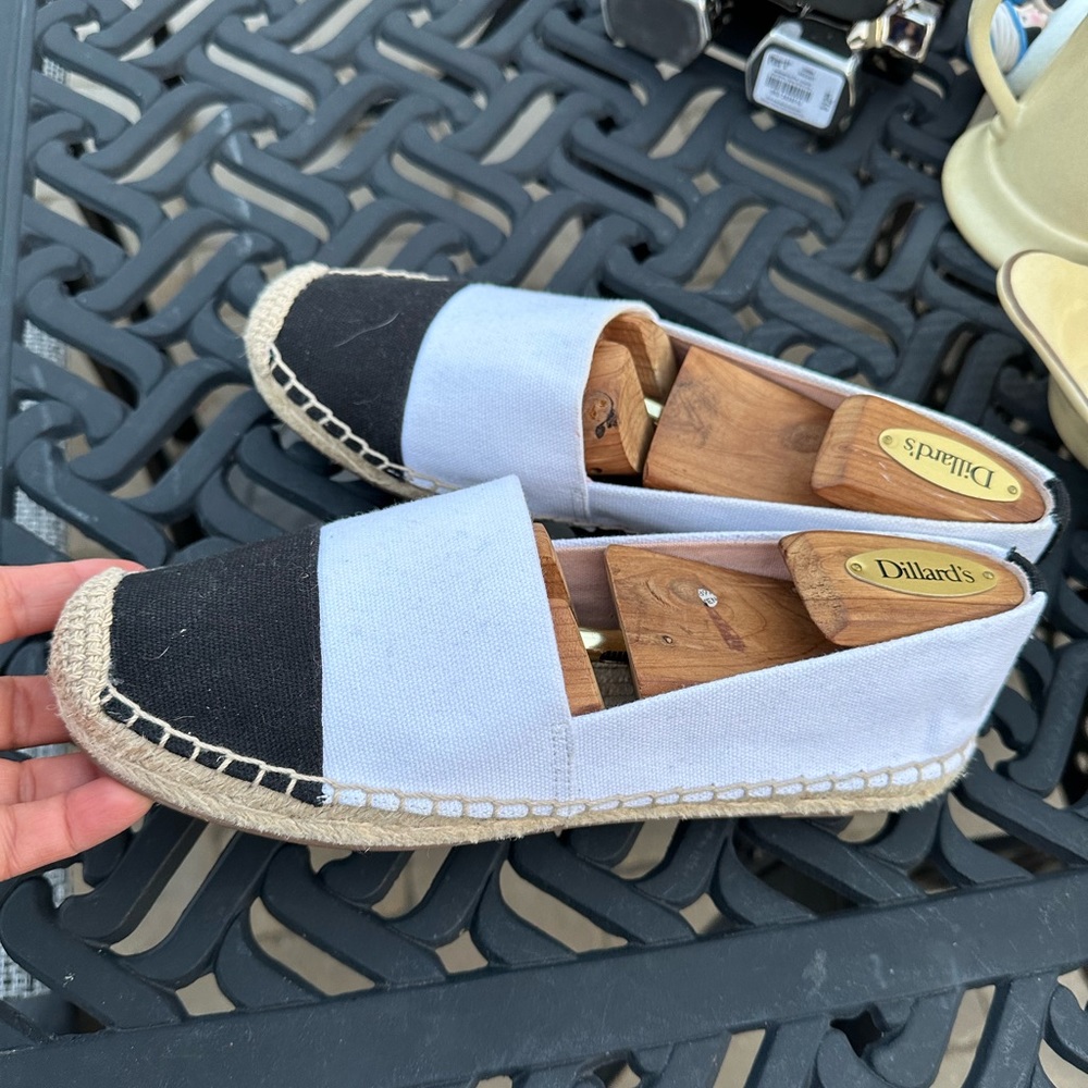 J. Crew Colorblock Slip on Flats Espadrille Shoes in White & Black Size 8